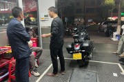 大同摩托车主喜提靓号车牌，车牌号成朋友圈热议焦点
