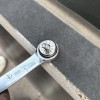 车牌防盗扣轻松扣上，守护爱车一步到位！