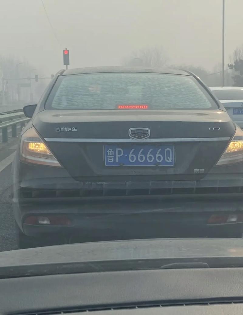 嫩江车牌靓号,街头一瞥见证城市繁华