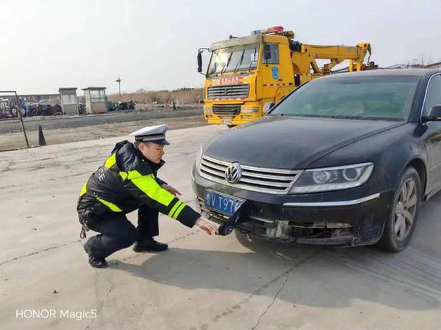临时车牌真的可以不挂吗?交警:这样做后果很严重!