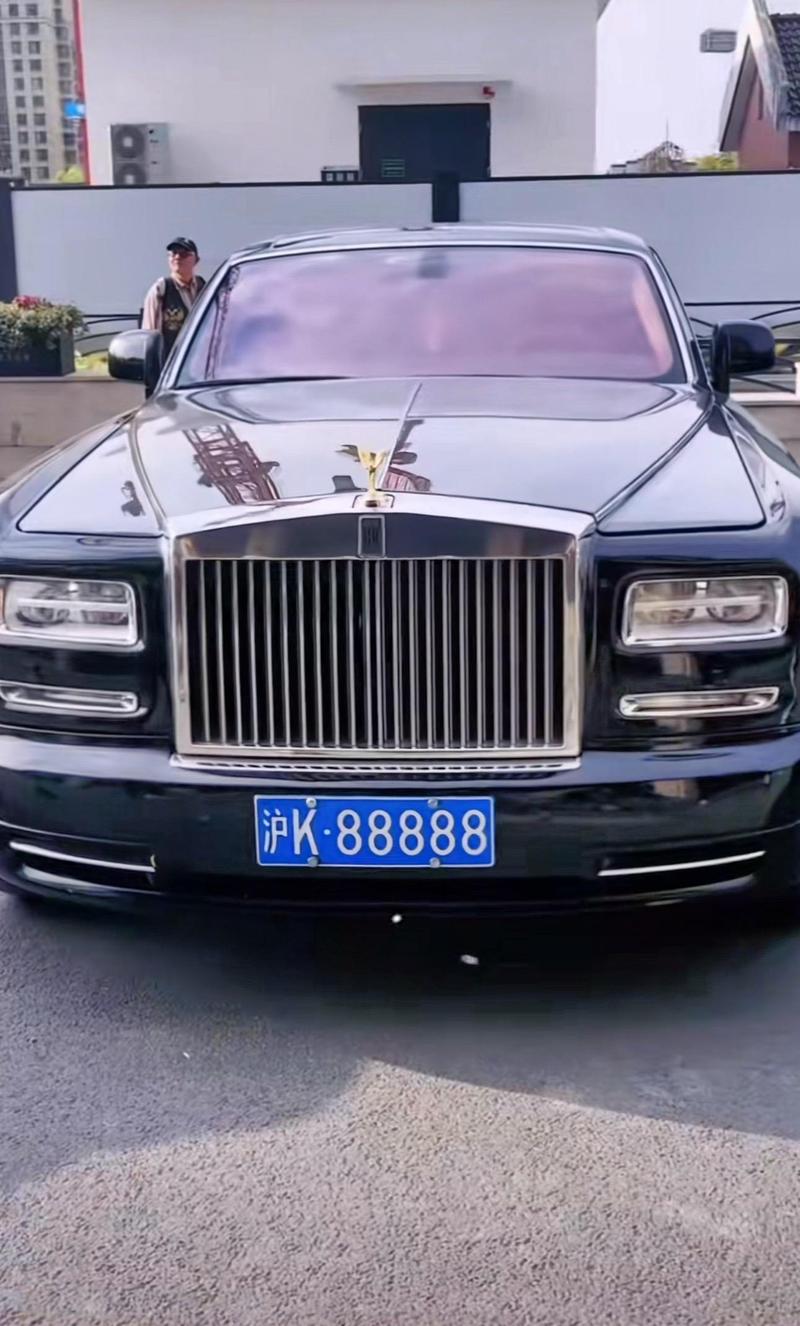 河南车牌88888惊现!绝版靓号引豪车争抢!