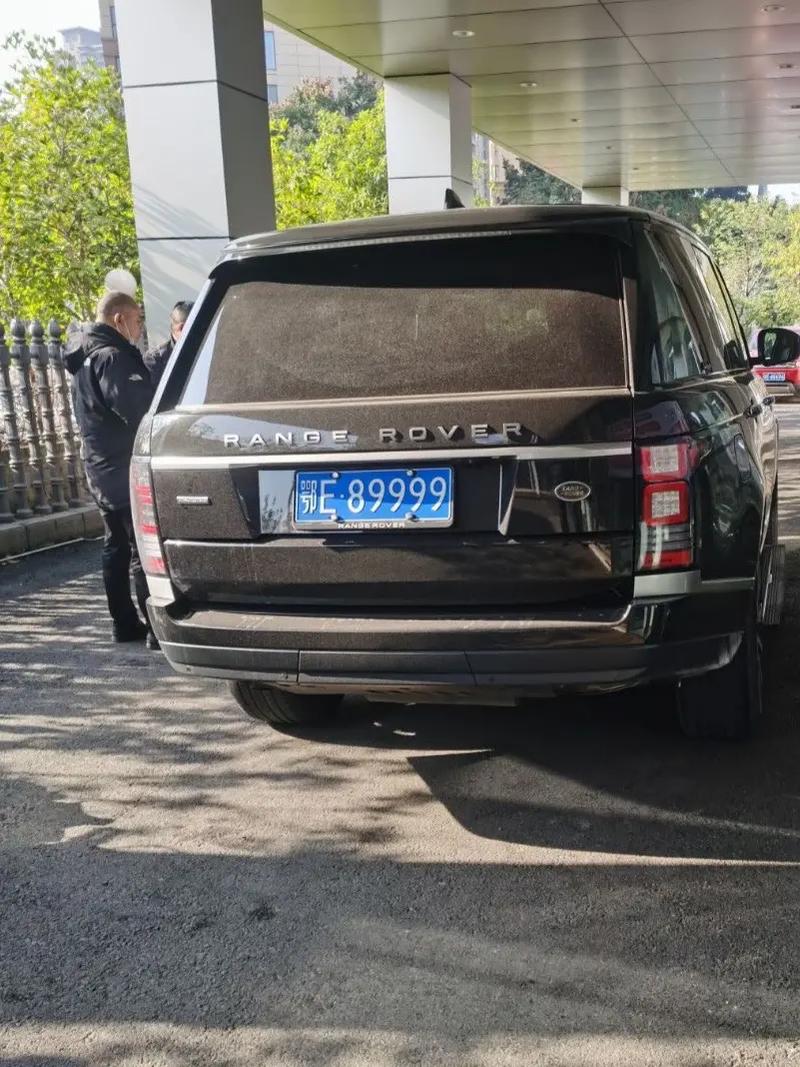 深圳车牌靓号拍卖火爆,万元起拍抢购热潮