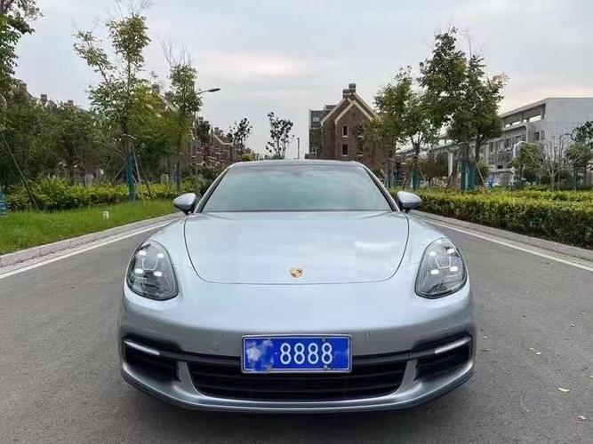 保时捷车牌靓号:车牌中的速度与激情