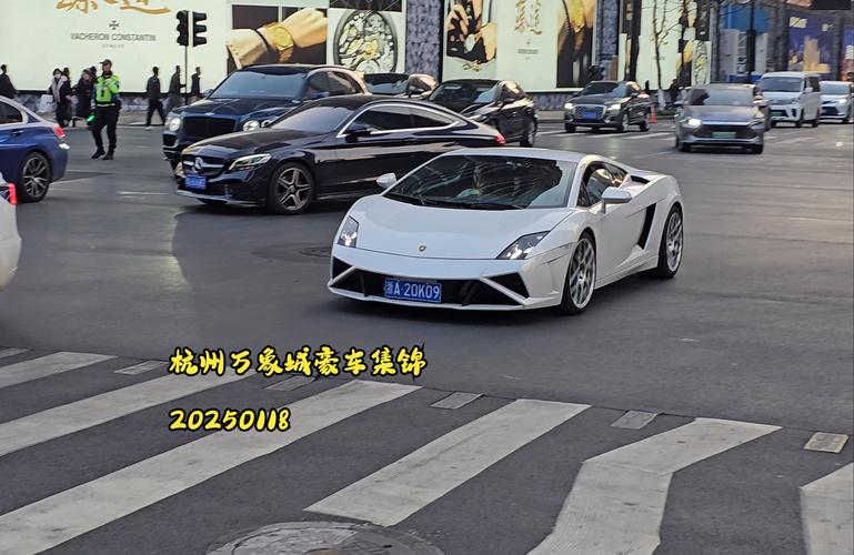 杭州车牌靓号拍卖风云再起,千万豪车竞逐牌照盛宴!”