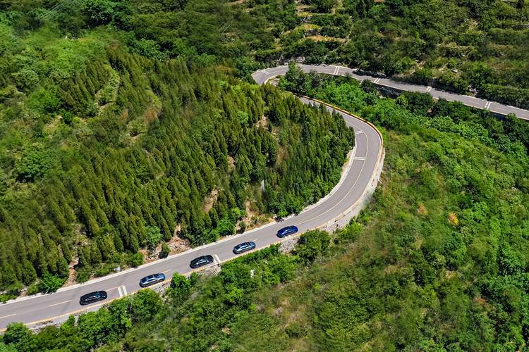 汉牌汽车:引领绿色出行新潮流,中国制造闪耀全球!