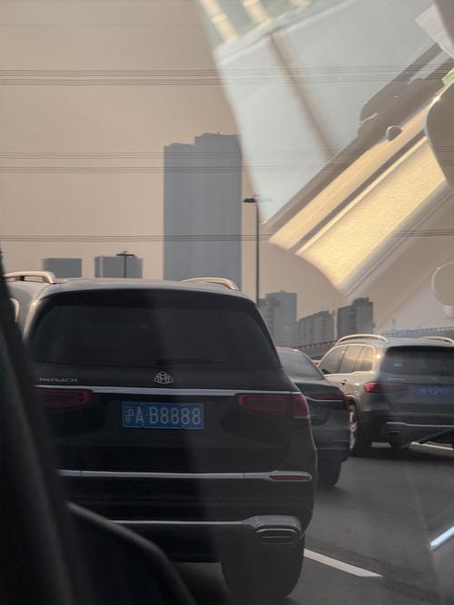 周末京城自驾游,外地车牌成焦点