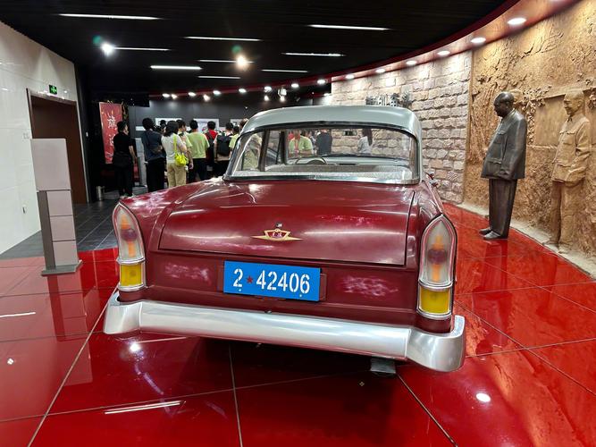 新中国第一辆汽车:见证中国汽车工业崛起的传奇品牌