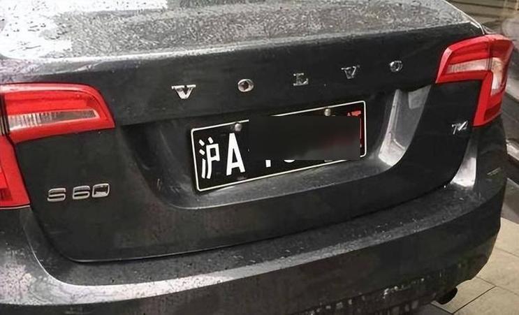 柱a车牌:电影中的独特元素