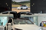 特斯拉Model X：未来智能出行，科技与豪华的完美融合！