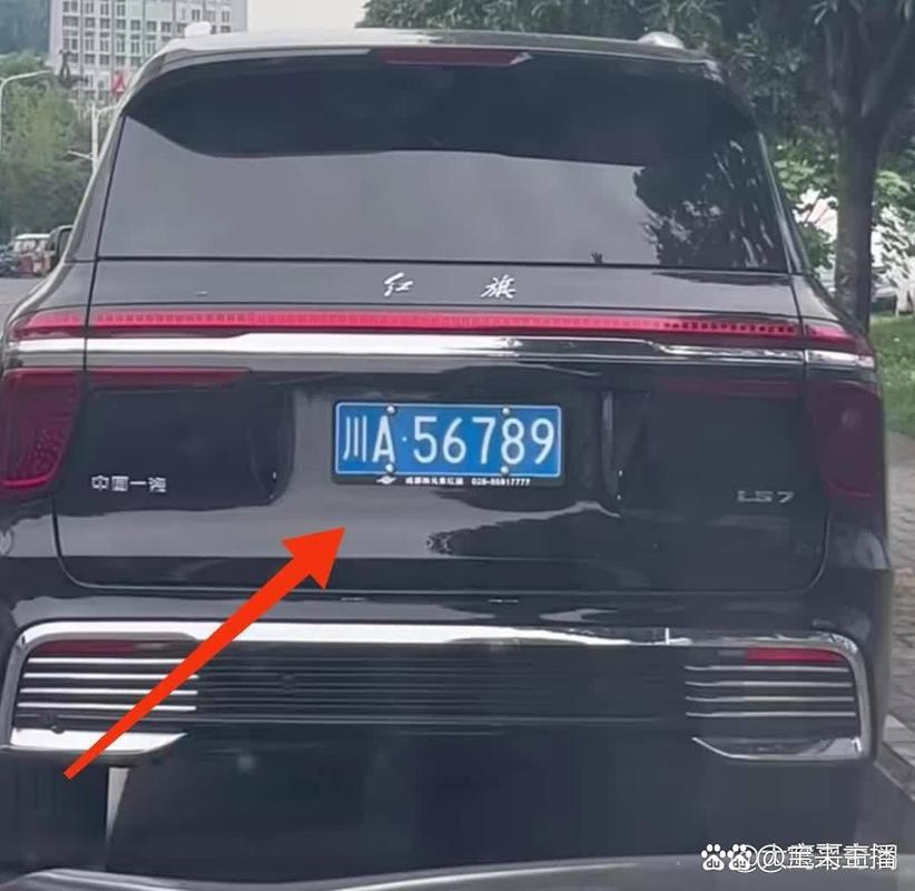 黑M:这辆车背后的神秘车牌所在地!