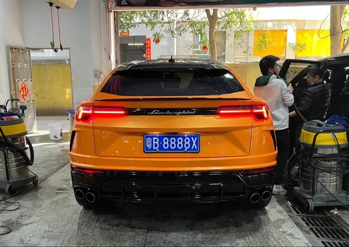 深圳车牌转让热潮:靓号车牌炙手可热,抢购热潮一触即发!