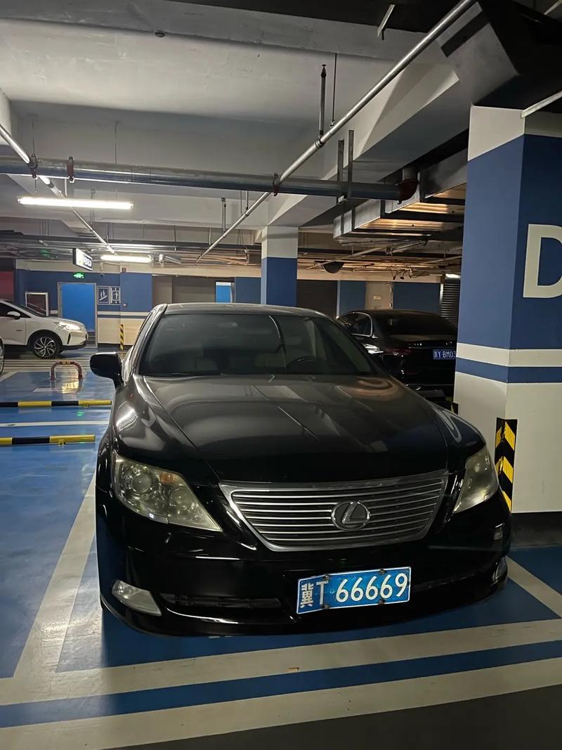 深圳车牌新风尚:靓号车牌,尊贵身份的象征