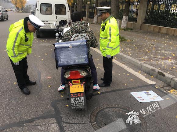 摩托车车牌频遭偷窃,车主该如何维权?