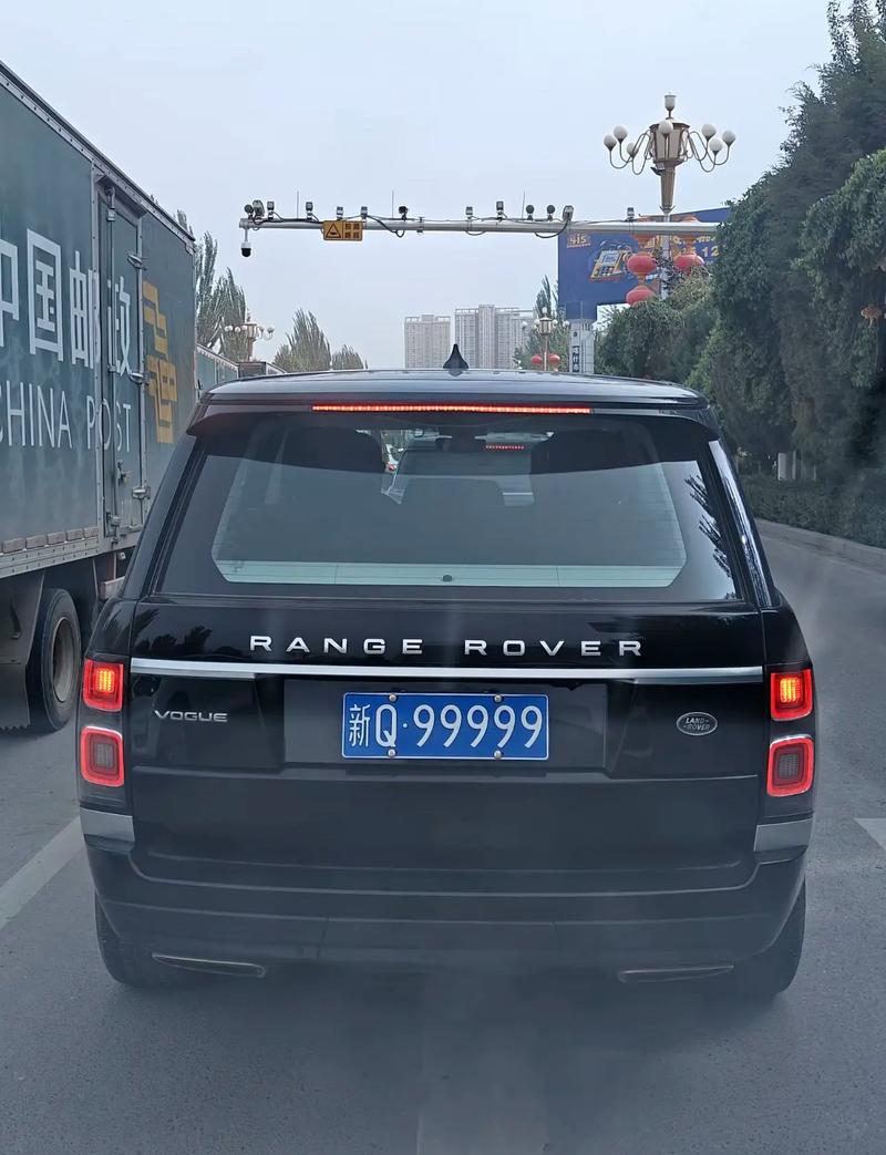 拉萨最新爆款车牌曝光:靓号车牌引热议