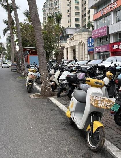 二手电动车无牌现象普遍,安全隐患引关注
