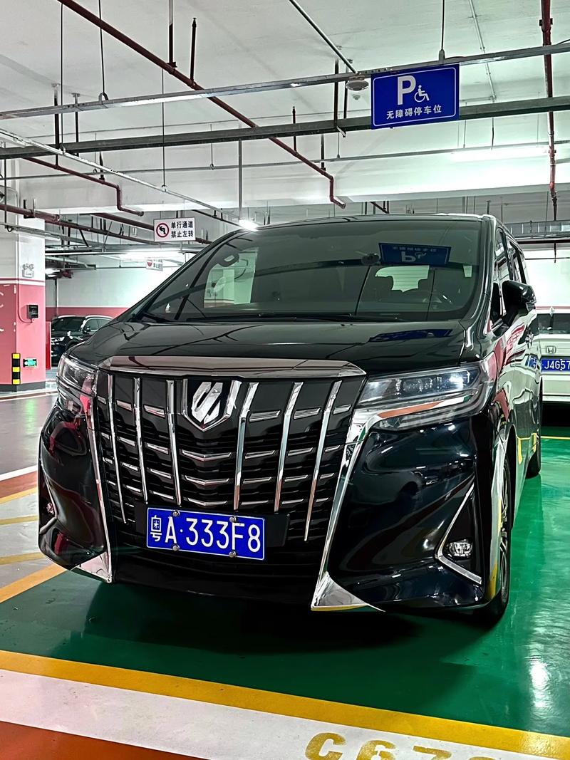 全球热门海外车牌靓号一网打尽,尊享奢华车牌尊贵体验