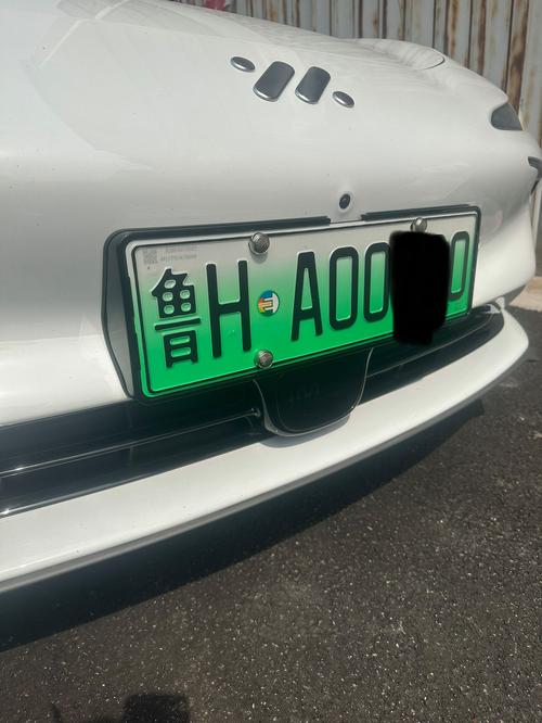 轻松上路,车牌背后必备证件大!