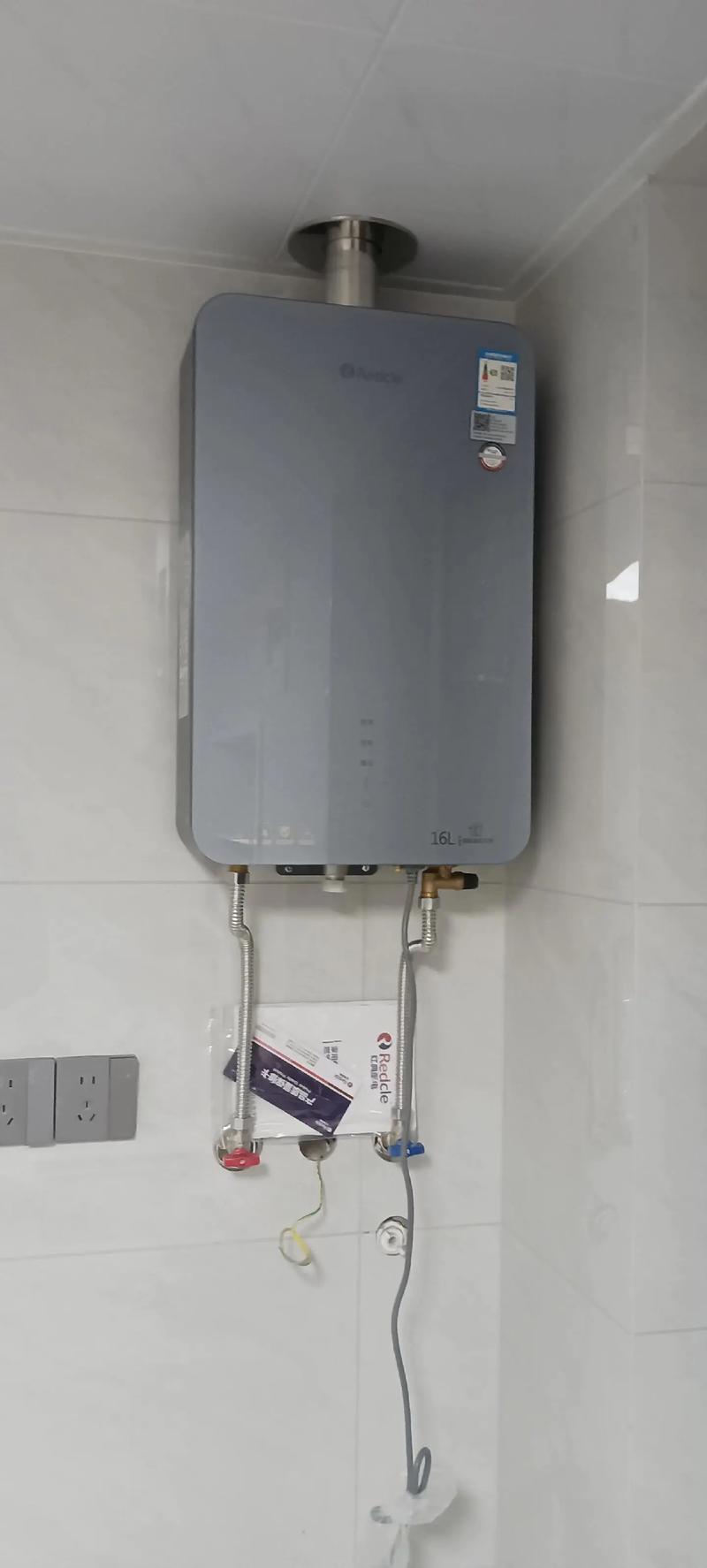 燃气热水器安装车牌,安全新规来袭,安装指南速览