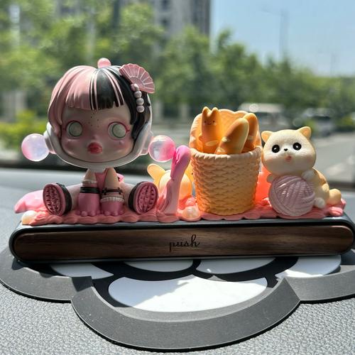 美少女奶油胶停车牌,萌化你的车生活!