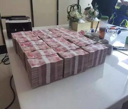 濮阳车牌靓号拍卖:传奇号码,谁主沉浮?