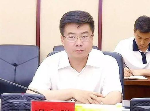 阿荣旗冯方祥车牌号引发热议:神秘车主背后的故事!