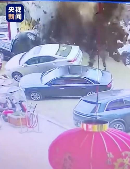 河源车牌炸弹号惊现街头,引发热议!