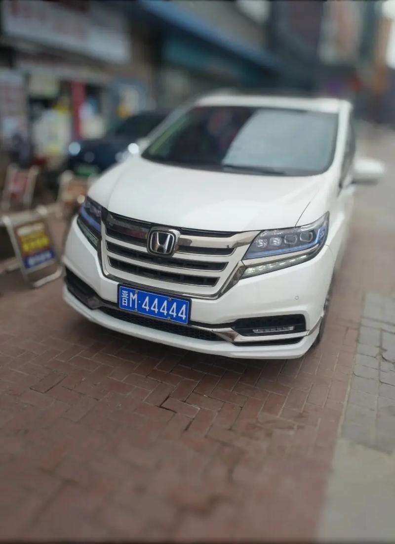山东车牌靓号5售出,车牌故事等你续写