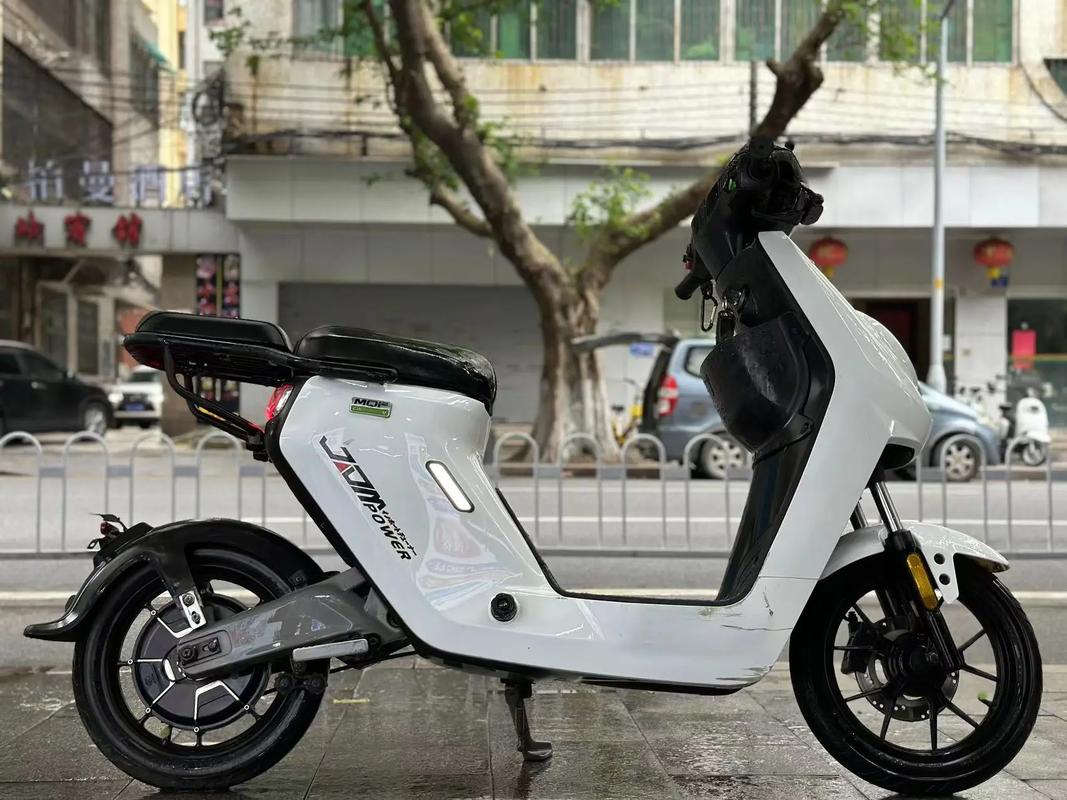 小牛M2S车牌架:潮流出行新选择,时尚个性彰显个性风采