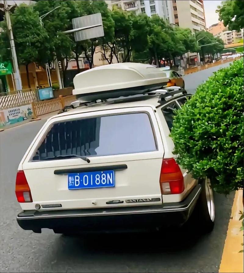 六盘水车牌号拍卖火爆,稀缺车牌价值飙升!