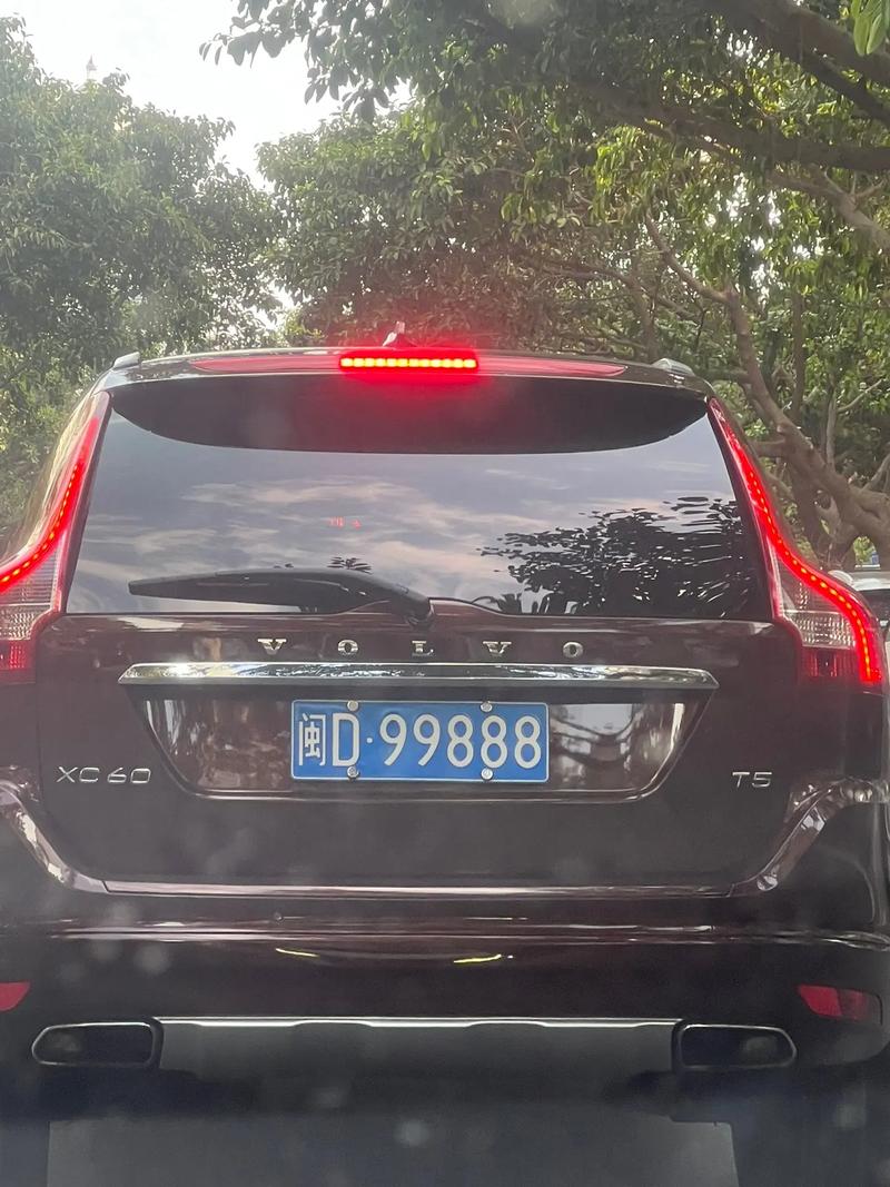 抢手!靓号车牌二手车,让你的爱车瞬间升值