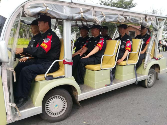 城市之光:e车牌靓号街头风采掠影