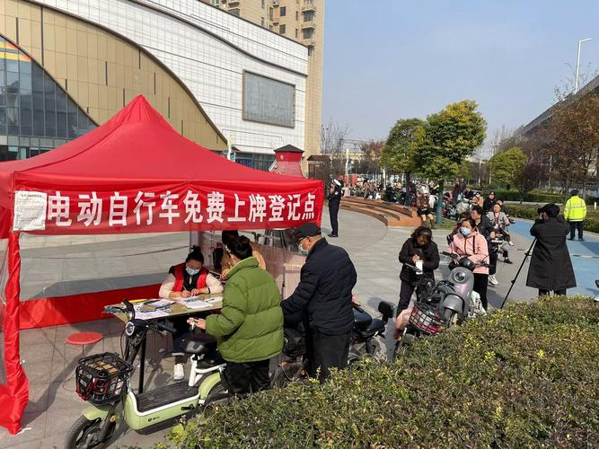 城市之光:e车牌靓号街头风采掠影